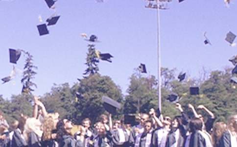 ���̮��I(y��)������淶�ļ��\��ƪ