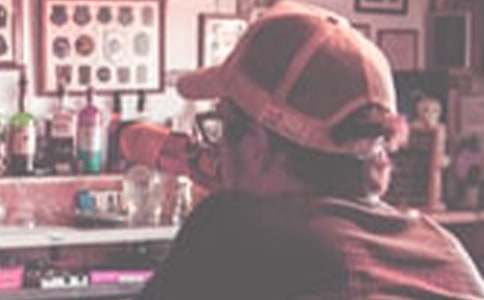 �P�ںȾƷ��e�ı��C�����ģ����x12ƪ��