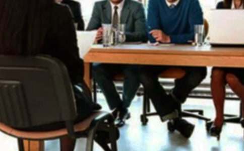 【精品】面試自我介紹模板集合8篇