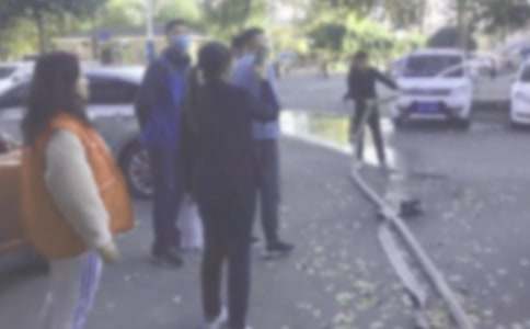 ��^(q��)��B��