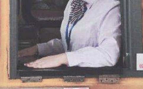 ���M�T���������