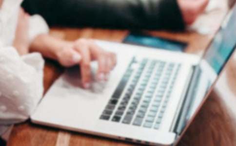 職場(chǎng)禮儀:職業(yè)女性著裝