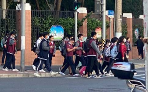 初中學(xué)生綜合素質(zhì)評語