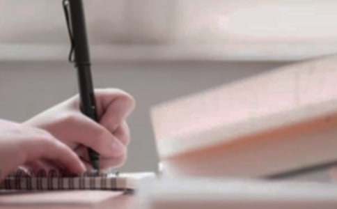 【熱門】小雞寫作文集錦六篇